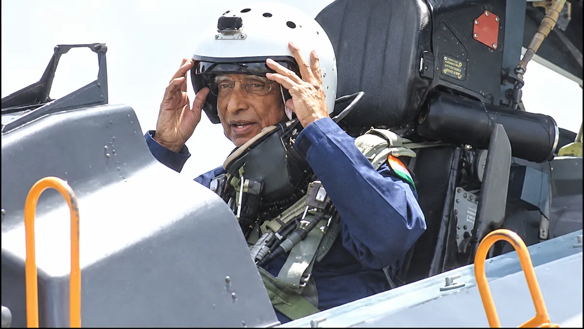President APJ Abdul Kalam in the cockpit of a Sukhoi-30, 2006