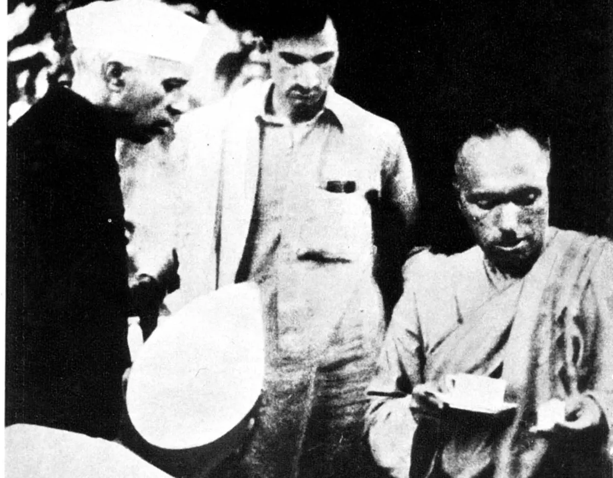 Nehru, Sheikh Abdullah and Mohammed Yunus in Srinagar, June 1940